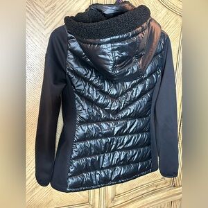 Calvin Klein Performance mixed-media hooded puffer jacket Size Medium.